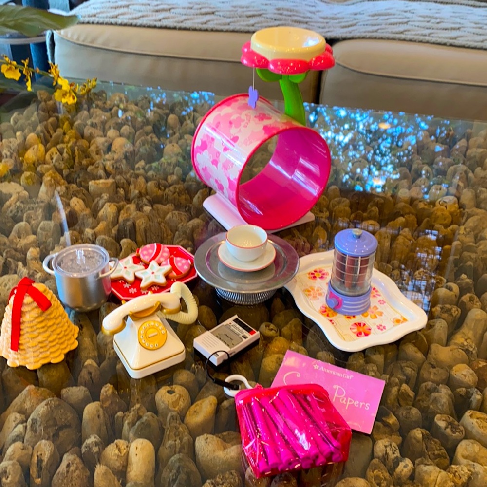 AMERICAN GIRL- accessories